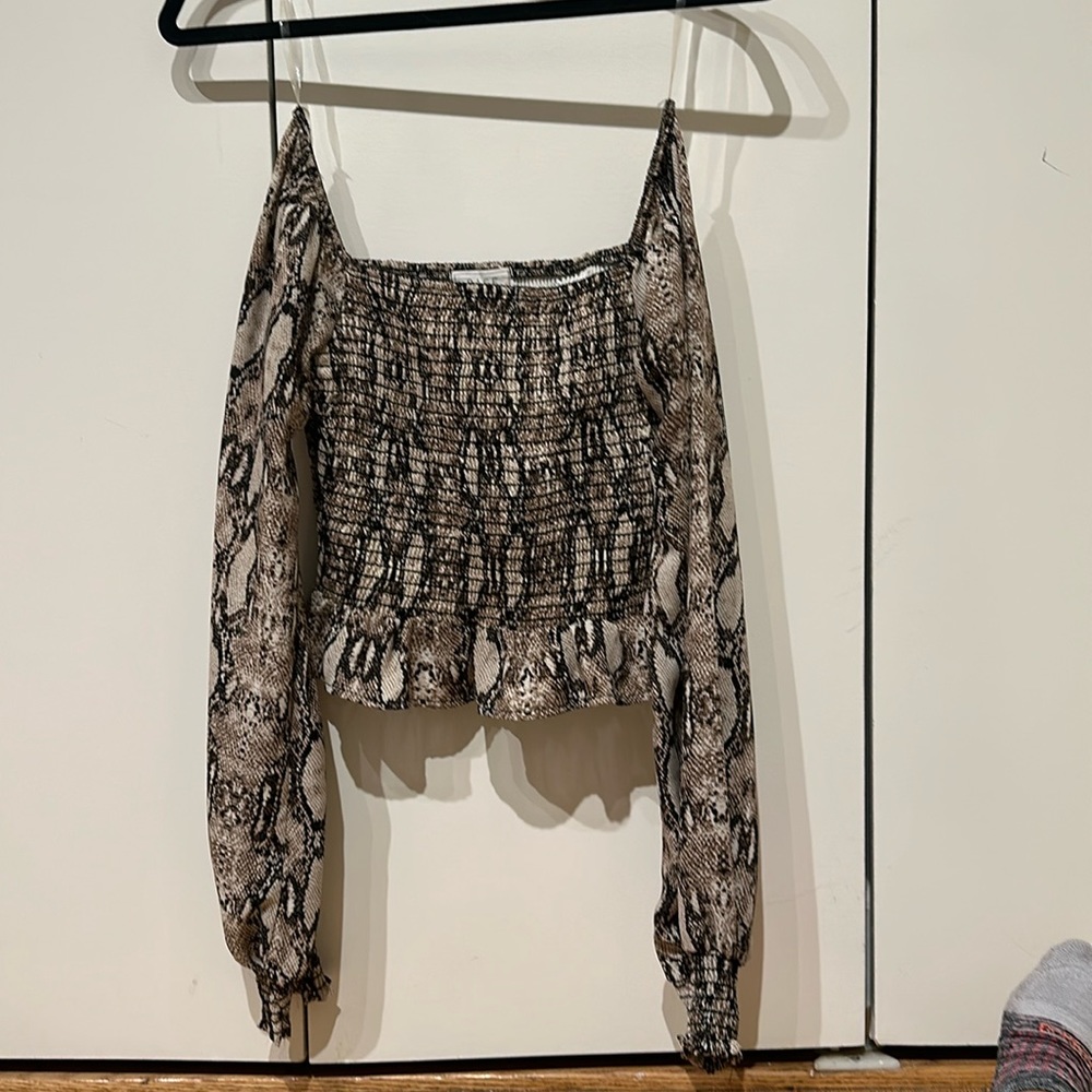 Sage The Label Size Small Going Out Top - image 1